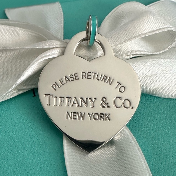 Tiffany & Co New Extra Large XL RTT Heart Charm Pendant SS  blue enamel link - Picture 4 of 13